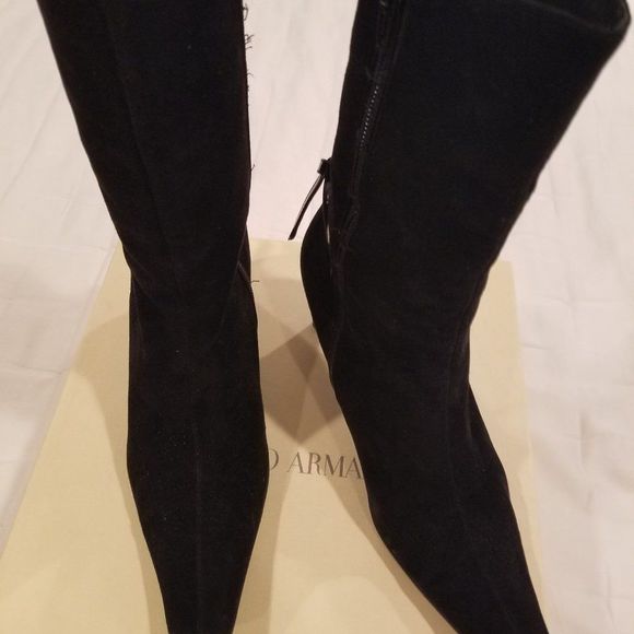 GIORGIO ARMANI BLACK SUEDE BOOTS  5 1/2. GORGEOUS - Picture 1 of 8